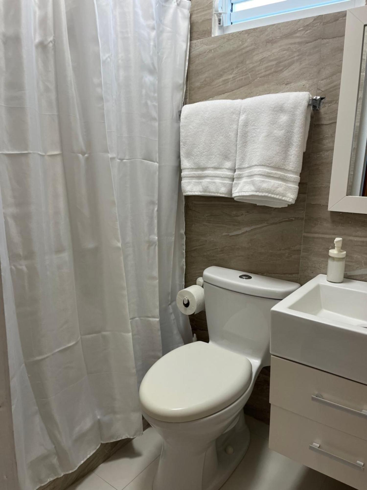 Posada Centric Studio Isla Verde San Juan Extérieur photo