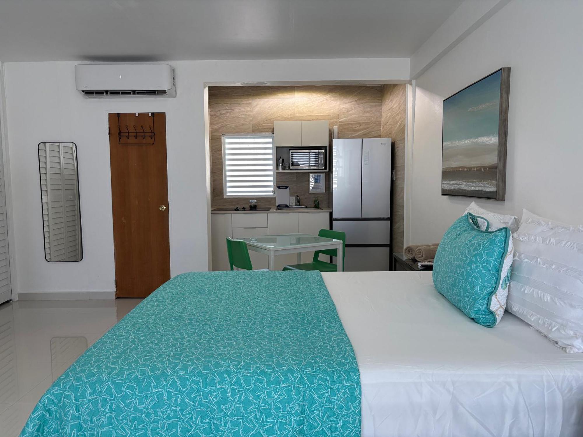 Posada Centric Studio Isla Verde San Juan Extérieur photo